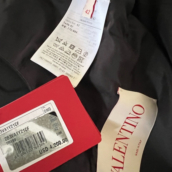 🖤SOLD🖤 Valentino Garavani Crepe Couture Fit & Flare Dress NERO, Size 6 US - Picture 15 of 16